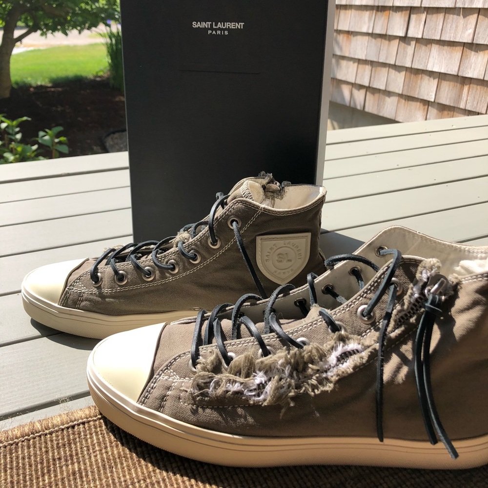 Men’s size 10-10.5 EU(43) Saint Laurent sneakers